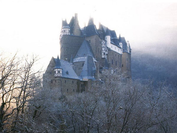 замок Бург Эльц, гороскоп